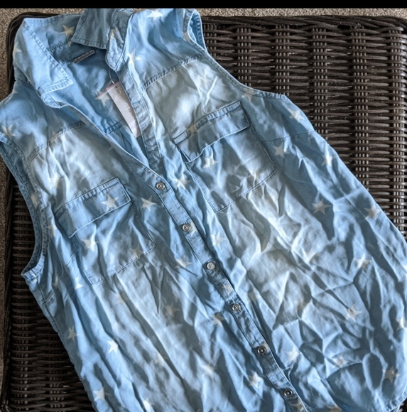 🔥 New York and Company Sleeveless Top - Picture 4 of 5